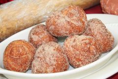 Zeppole-Donuts-e1731627584440